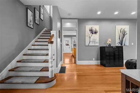 $1,075,000 | 22 Princeton Avenue, University City, MO 63130