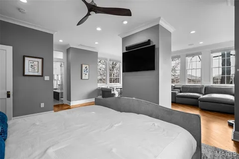 $1,075,000 | 22 Princeton Avenue, University City, MO 63130