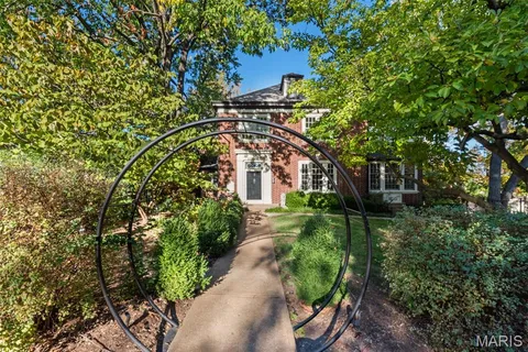 $1,075,000 | 22 Princeton Avenue, University City, MO 63130