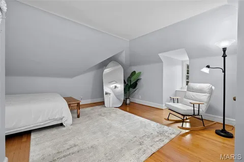 $1,075,000 | 22 Princeton Avenue, University City, MO 63130