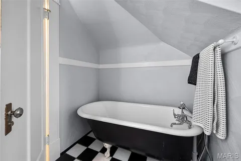 $1,075,000 | 22 Princeton Avenue, University City, MO 63130