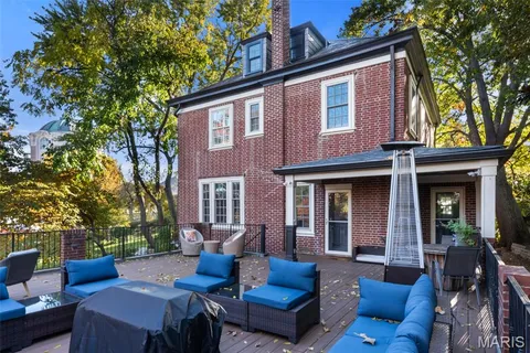 $1,075,000 | 22 Princeton Avenue, University City, MO 63130