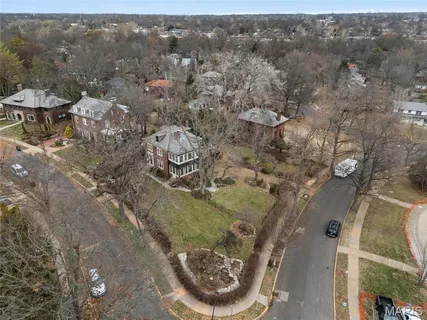 $1,075,000 | 22 Princeton Avenue, University City, MO 63130
