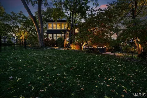 $1,075,000 | 22 Princeton Avenue, University City, MO 63130