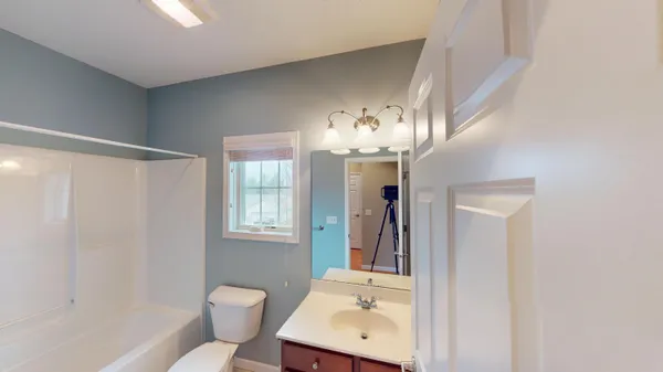 $389,000 | 807 Maple Shade Drive, Holmen, WI 54636