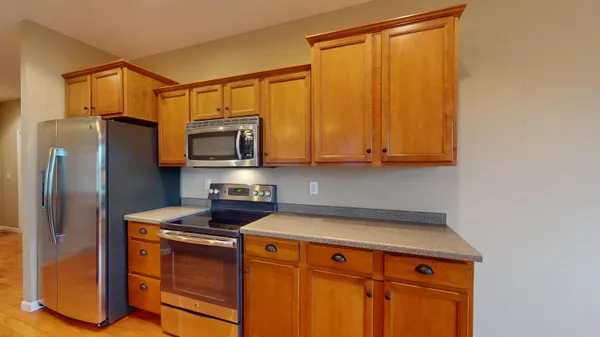 $389,000 | 807 Maple Shade Drive, Holmen, WI 54636