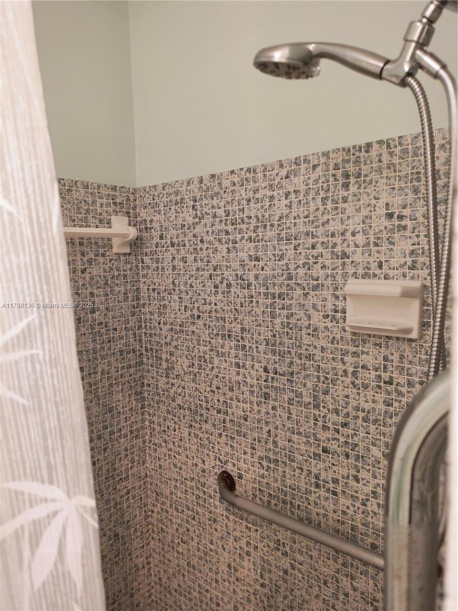 Kendall Miami, FL 33176 - Photo 16 of 28 a bathroom with a shower