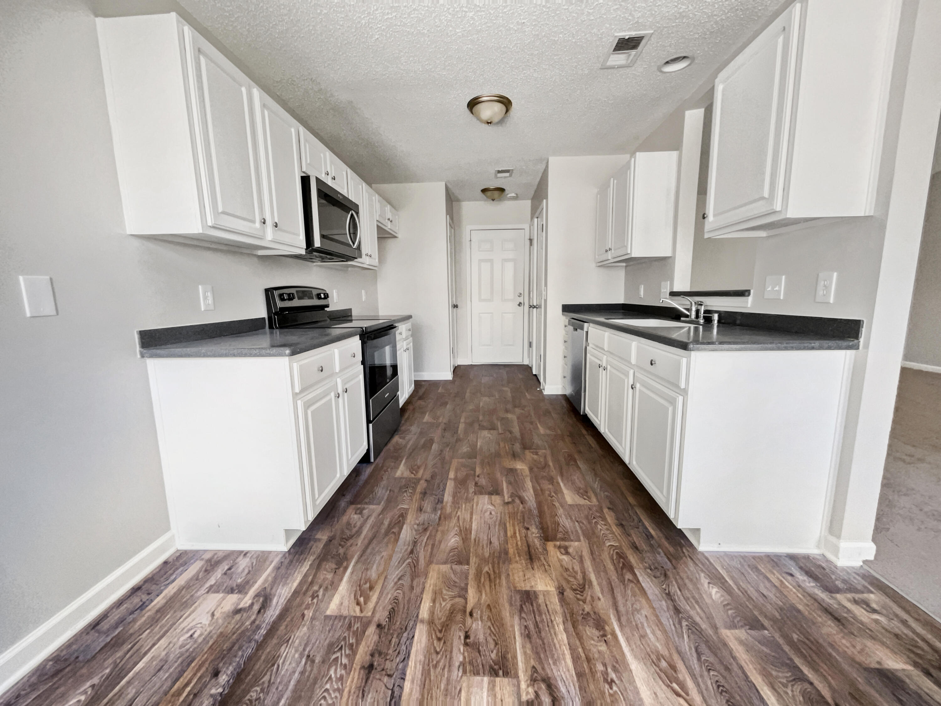203 Westbrooke Road Summerville, SC 29486 - Photo 11 of 21 photo_11