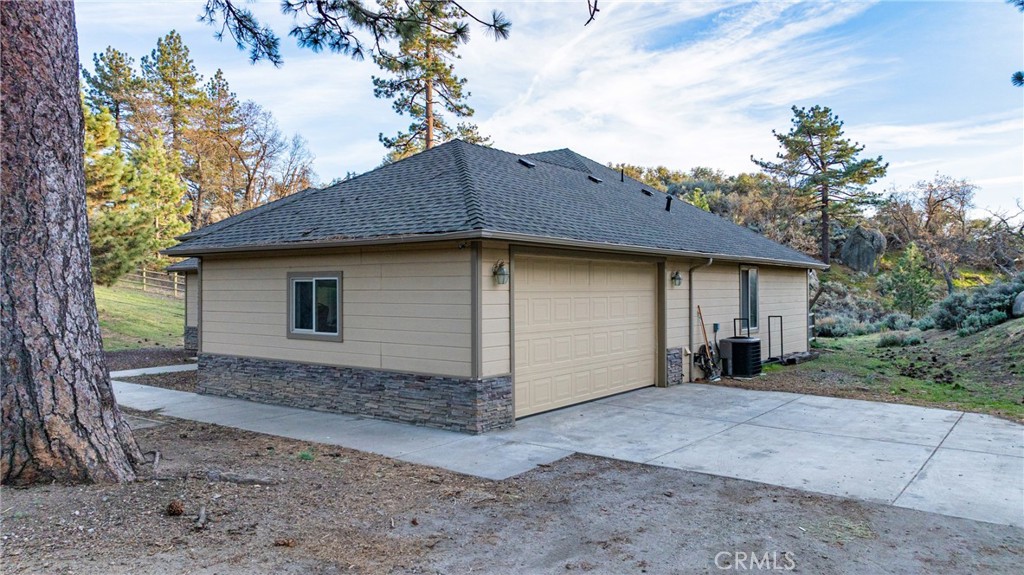 26820 Stirrup Way Tehachapi, CA 93561 - Photo 35 of 47