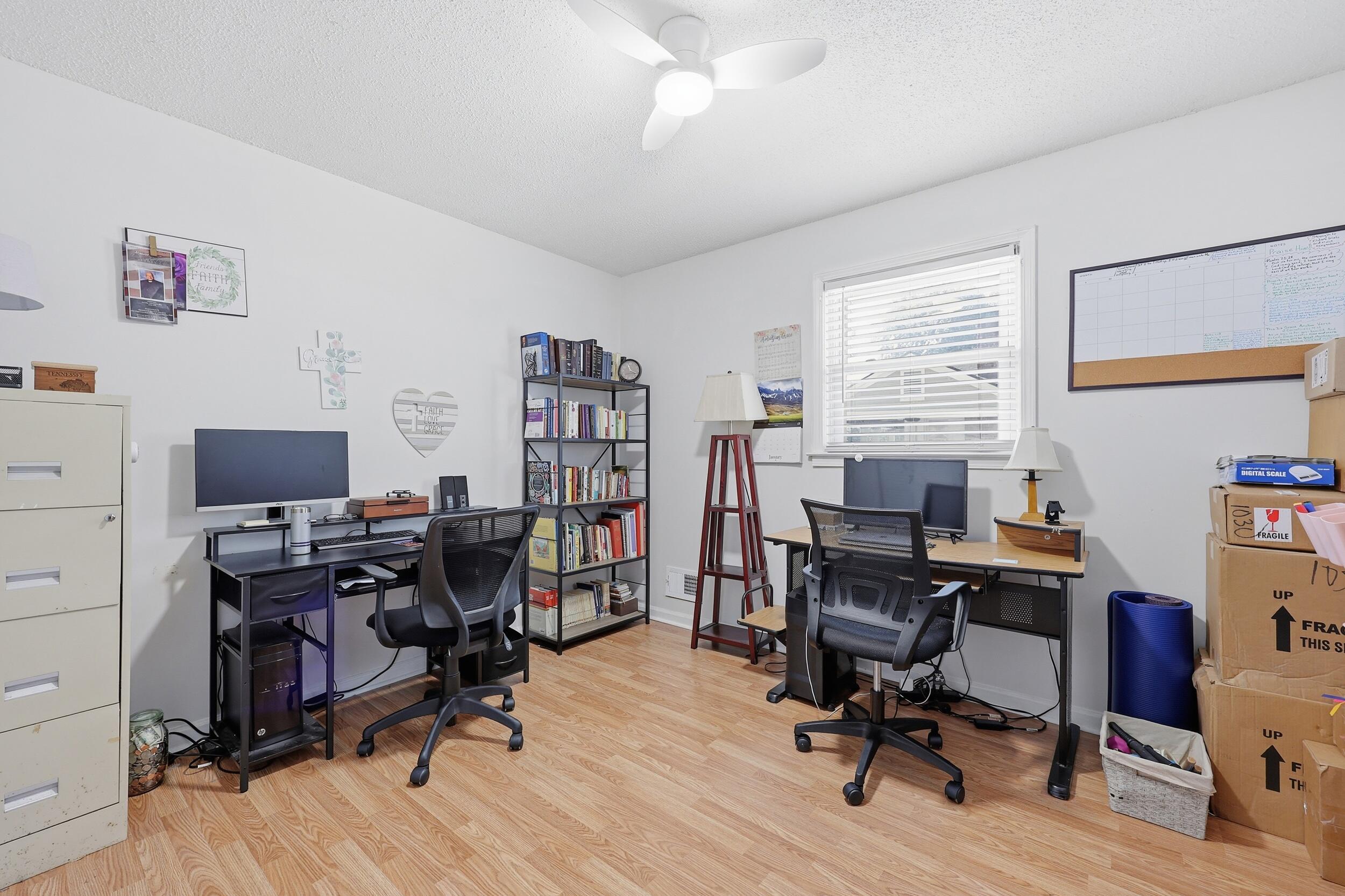 102 Wiley Street Walterboro, SC 29488 - Photo 22 of 30 Office/Flex Room