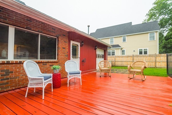 12 Hardwick Road Natick, MA 01760 - Photo 3 of 22 Gallery Image 3