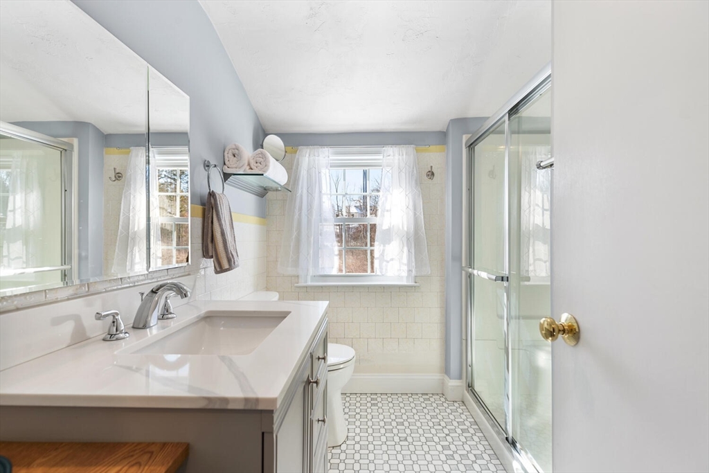 77 Bicknell Road Billerica, MA 01821 - Photo 23 of 39 Gallery Image 23
