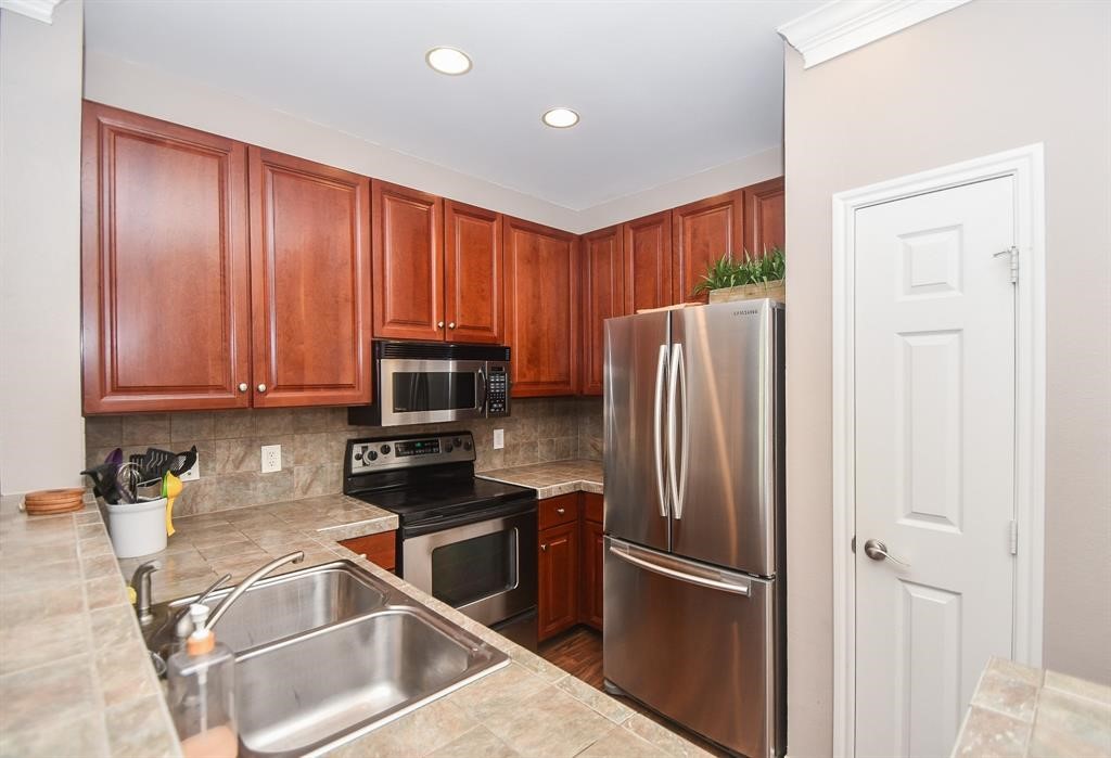 2400 McCue Road, Unit 444 Houston, TX 77056 - Photo 11 of 22