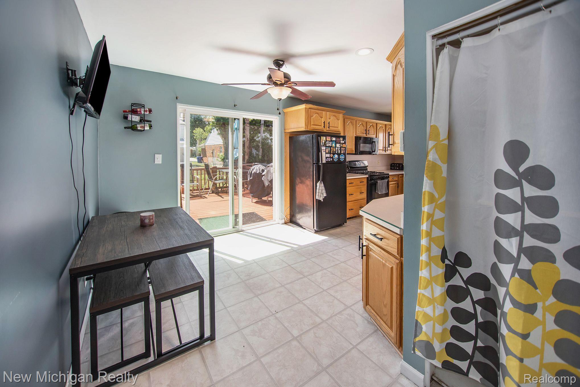 32309 Kelly Road Fraser, MI 48026 - Photo 13 of 21 Gallery Image 13