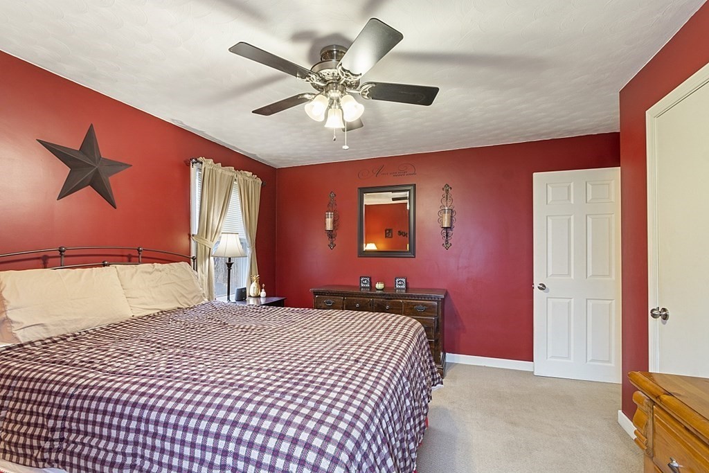 11 Hingham Road Grafton, MA 01536 - Photo 19 of 39 Gallery Image 19