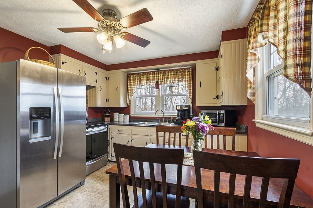 11 Hingham Road Grafton, MA 01536 - Photo 2 of 39 Gallery Image 2