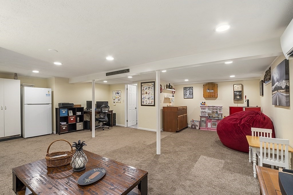 11 Hingham Road Grafton, MA 01536 - Photo 23 of 39 Gallery Image 23
