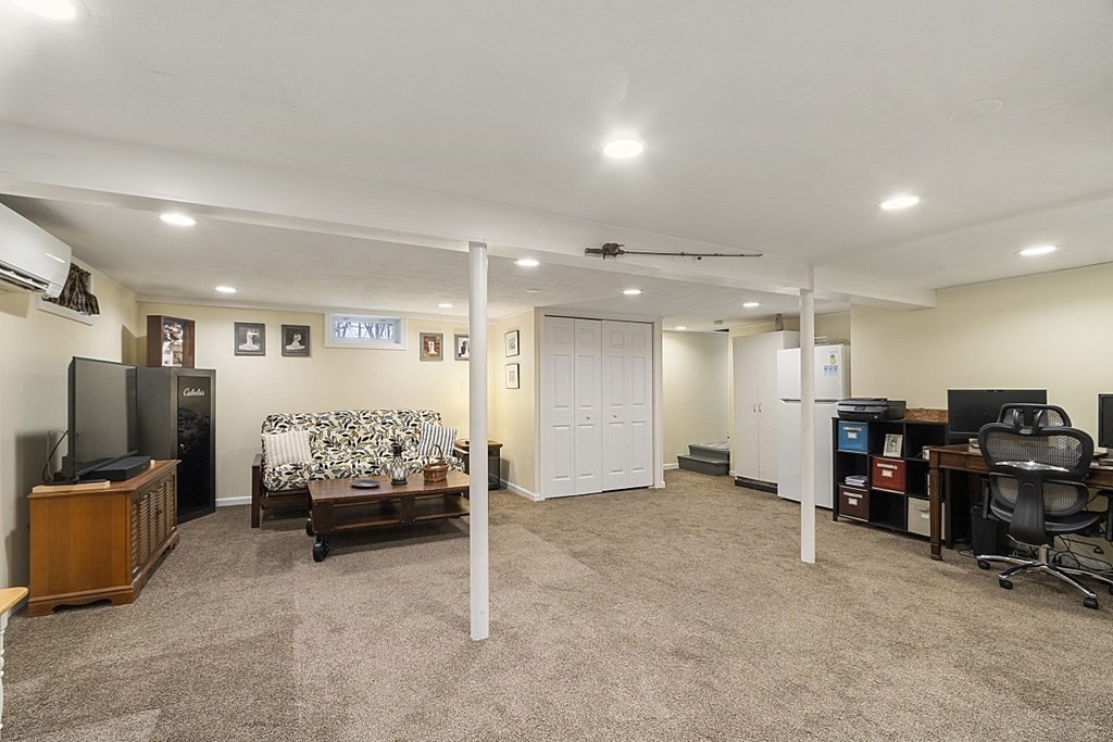 11 Hingham Road Grafton, MA 01536 - Photo 25 of 39 Gallery Image 25