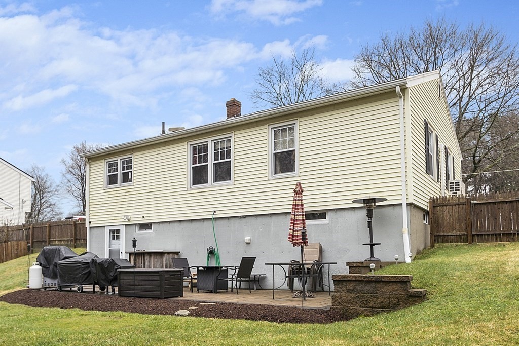 11 Hingham Road Grafton, MA 01536 - Photo 35 of 39 Gallery Image 35