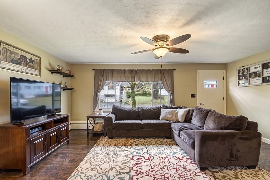 11 Hingham Road Grafton, MA 01536 - Photo 7 of 39 Gallery Image 7