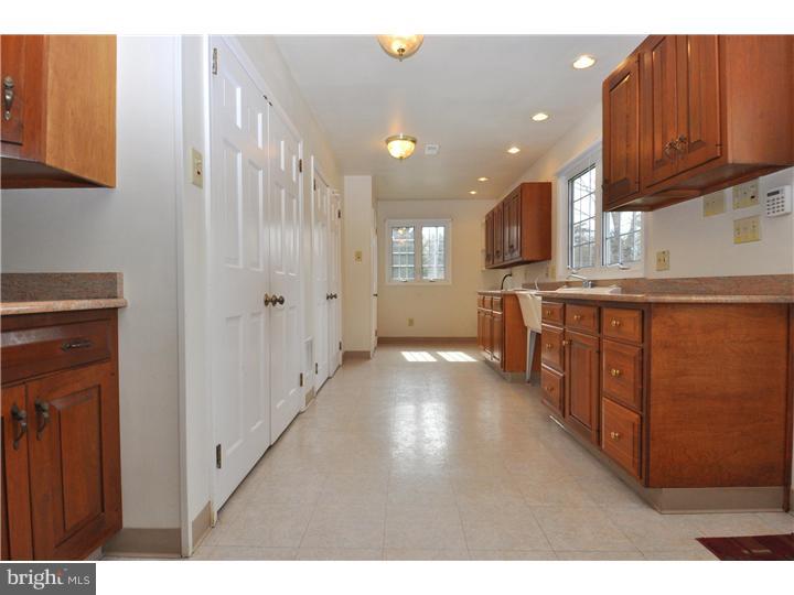 221 Chester Road Devon, PA 19333 - Photo 11 of 12