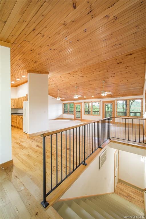 400 Chestnut Cove Road, Unit L14 Brevard, NC 28712 - Photo 5 of 20 Gallery Image 5