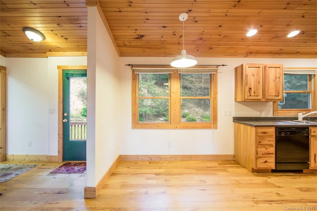 400 Chestnut Cove Road, Unit L14 Brevard, NC 28712 - Photo 8 of 20 Gallery Image 8