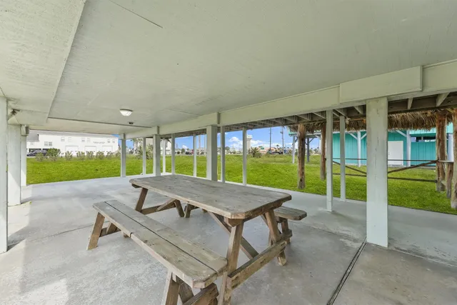 a view of building with yard