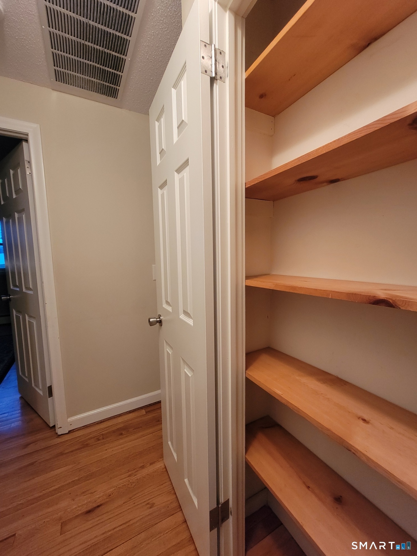 46 Turkey Hill Road Newington, CT 06111 - Photo 11 of 43