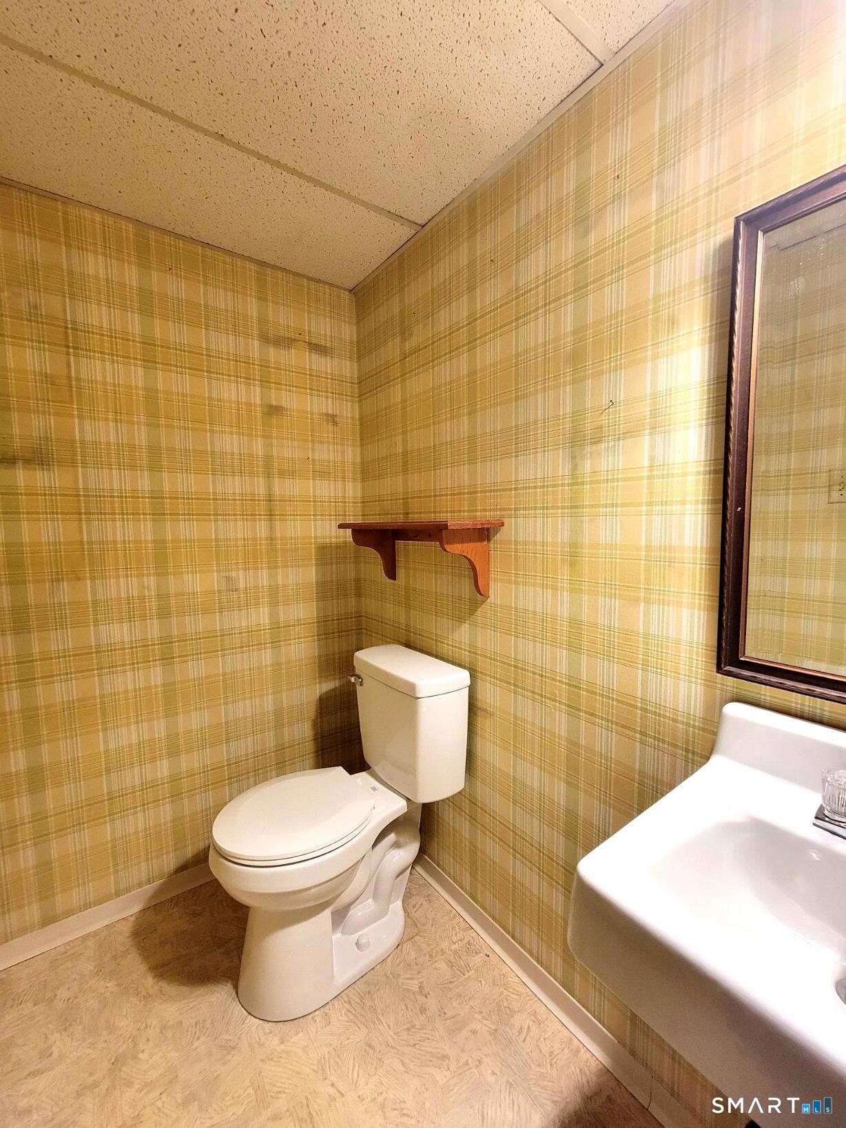 46 Turkey Hill Road Newington, CT 06111 - Photo 19 of 43