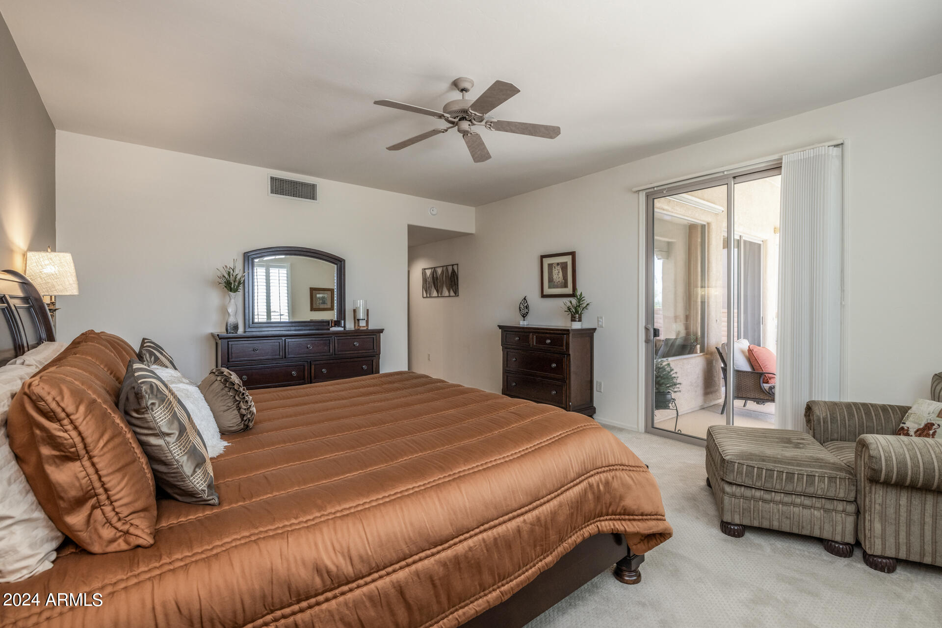 4369 West Cloud Ranch Place Marana, AZ 85658 - Photo 23 of 42 23)MASTER BED DOWN