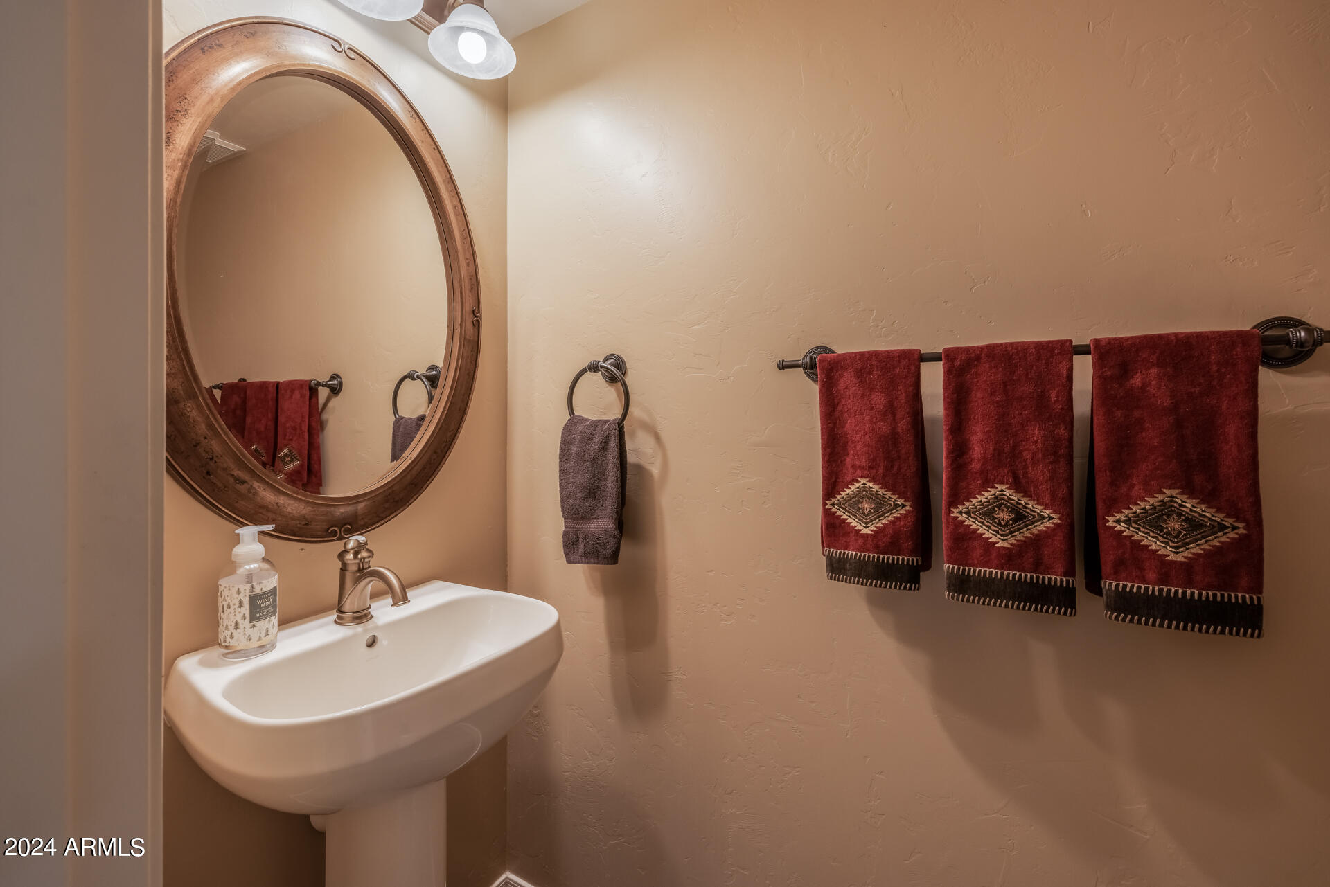 4369 West Cloud Ranch Place Marana, AZ 85658 - Photo 33 of 42 33)POWDER ROOM