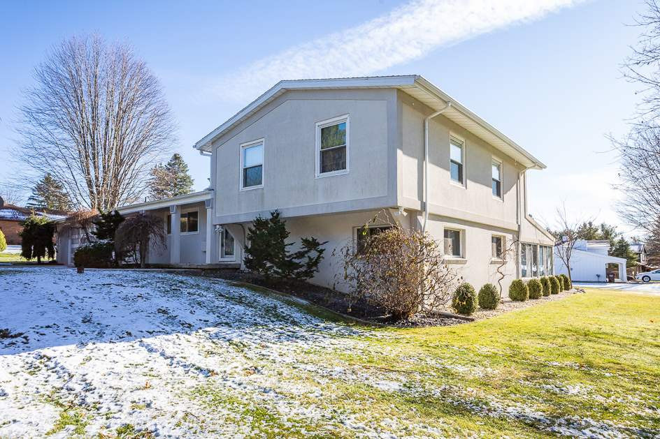 1827 North Walmont Road Jackson, MI 49203 - Photo 1 of 43 Photo 1