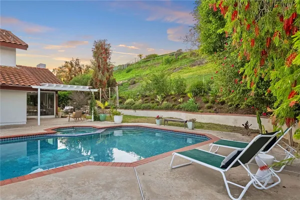 $2,999,000 | 971 San Lorenzo Court, Solana Beach, CA 92075