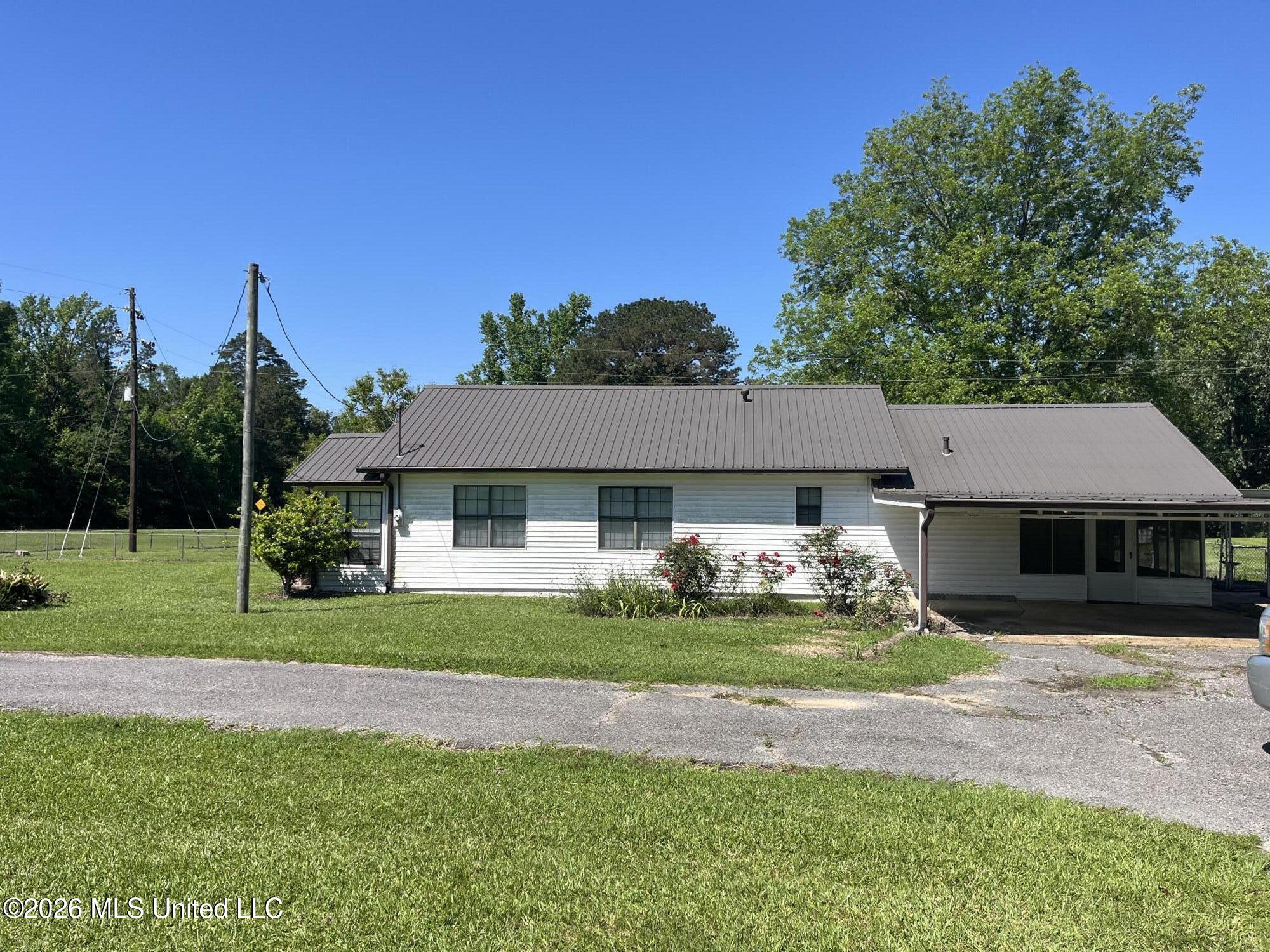 101 Rex Poole Road Harrisonburg, LA 71340 - Photo 4 of 39 IMG_3155