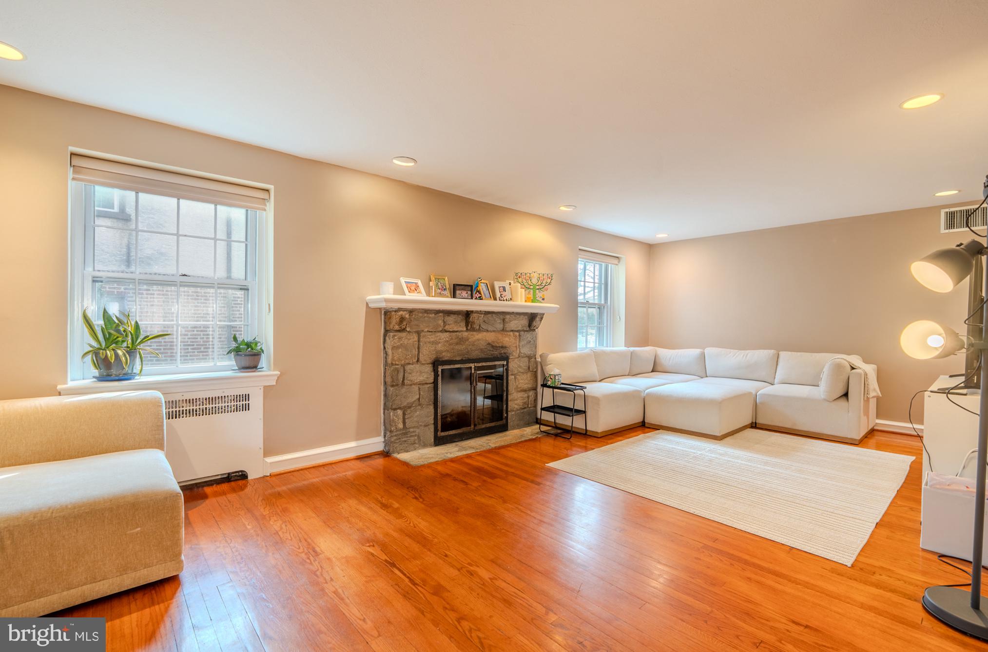 128 Henley Road Wynnewood, PA 19096 - Photo 9 of 44