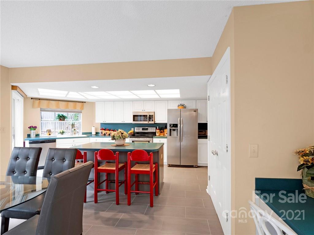 648 Boyce Road Charlotte, NC 28211 - Photo 17 of 43 Gallery Image 17