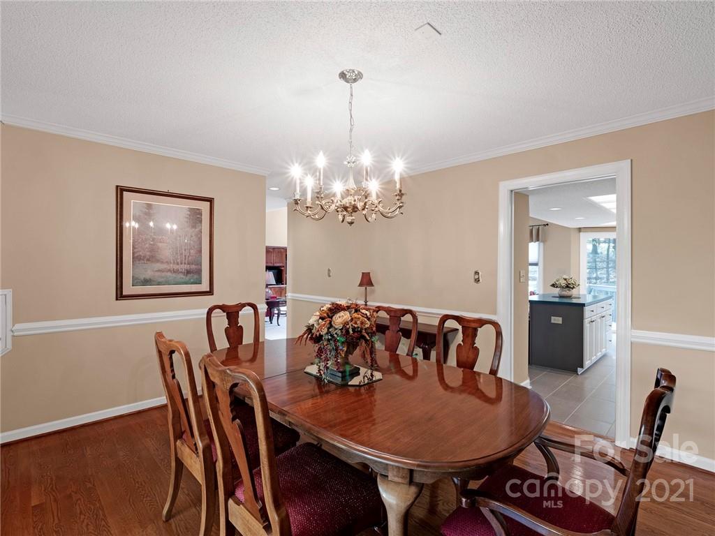 648 Boyce Road Charlotte, NC 28211 - Photo 24 of 43 Gallery Image 24