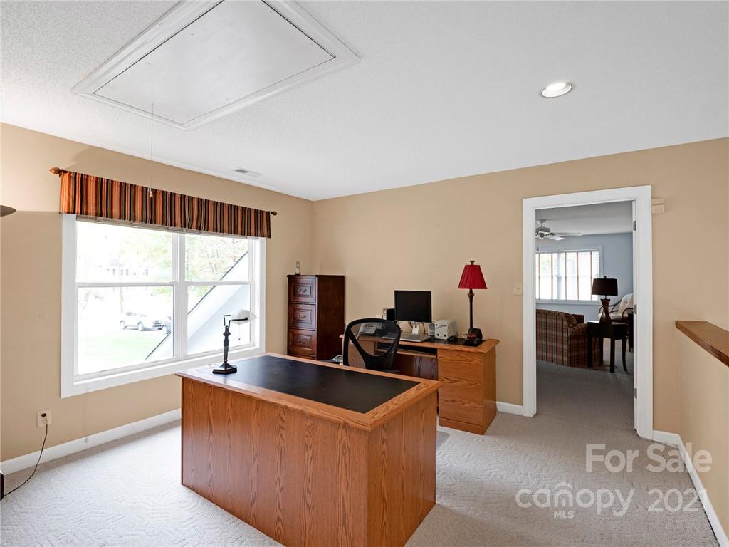 648 Boyce Road Charlotte, NC 28211 - Photo 34 of 43 Gallery Image 34