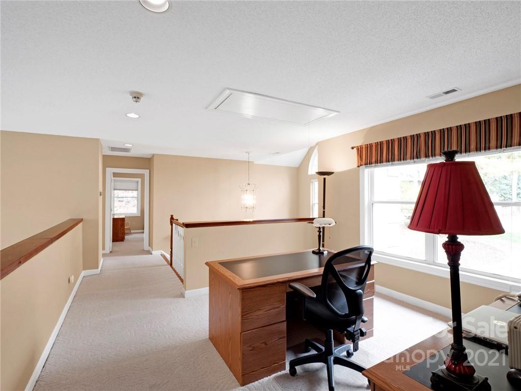 648 Boyce Road Charlotte, NC 28211 - Photo 35 of 43 Gallery Image 35
