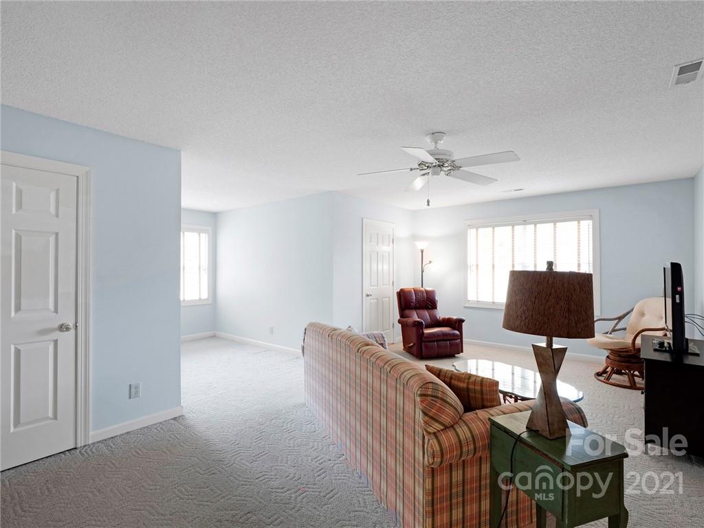 648 Boyce Road Charlotte, NC 28211 - Photo 36 of 43 Gallery Image 36