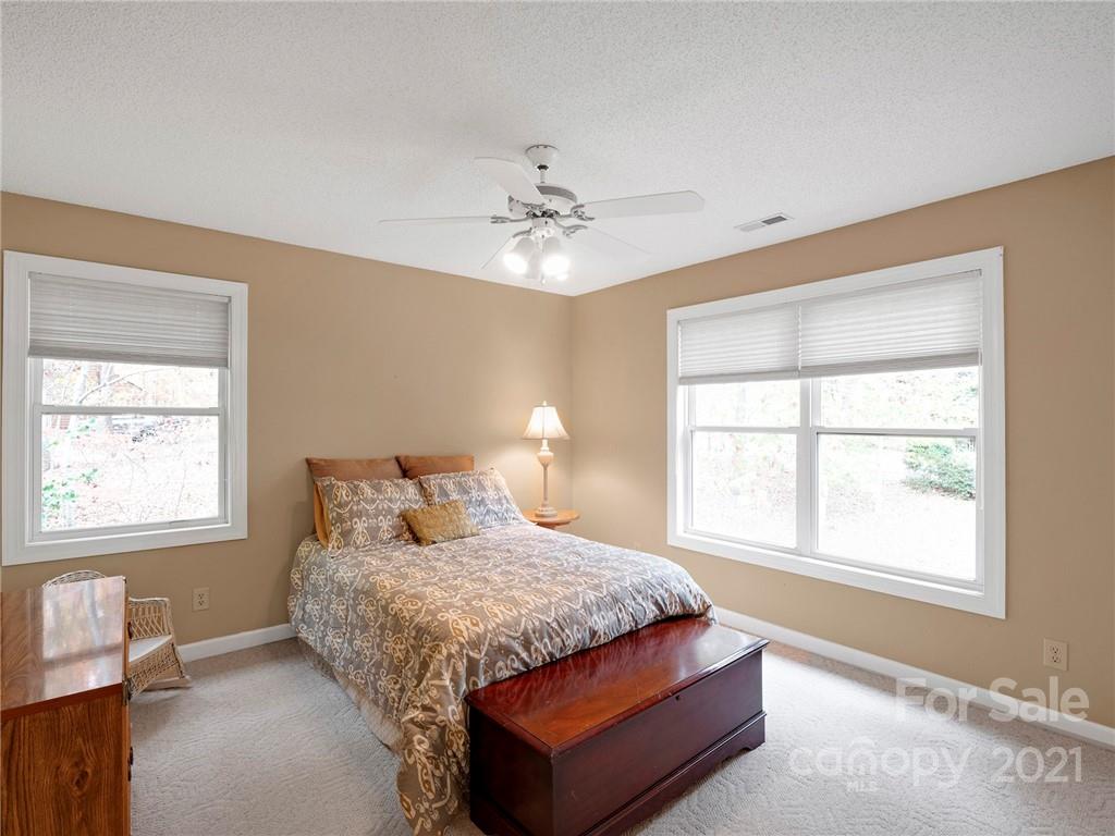 648 Boyce Road Charlotte, NC 28211 - Photo 39 of 43 Gallery Image 39