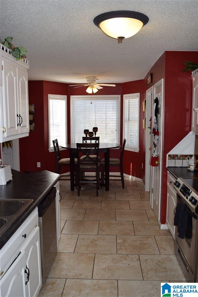 101 Greenfield Lane Alabaster, AL 35007 - Photo 14 of 35