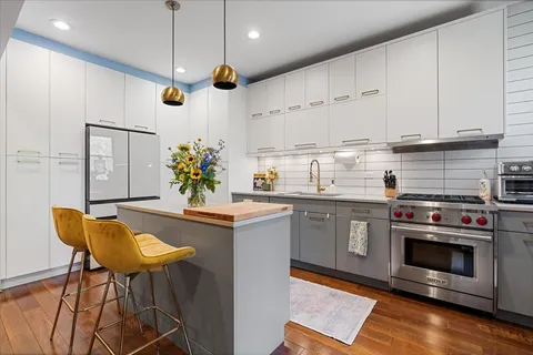 $475,000 | 4637 North Paulina Street, Unit 1N, Chicago, IL 60640