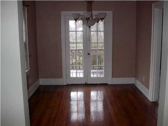909 South Crest Road Chattanooga, TN 37404 - Photo 1 of 2 Primary Photo