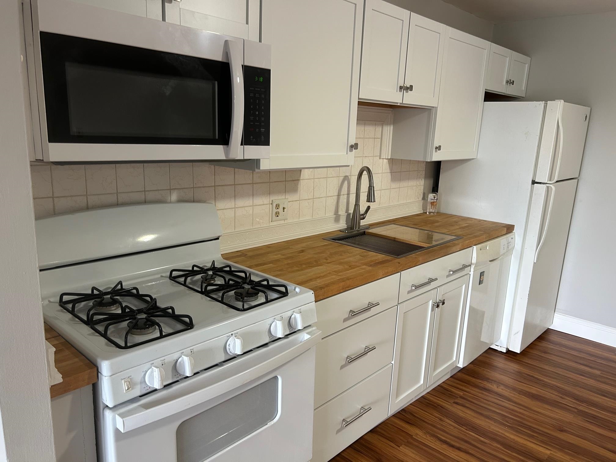 128 Mammoth Road, Unit 116 Hooksett, NH 03106 - Photo 5 of 18
