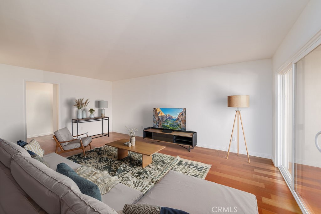 12200 Montecito Road, Unit H207 Seal Beach, CA 90740 - Photo 3 of 32