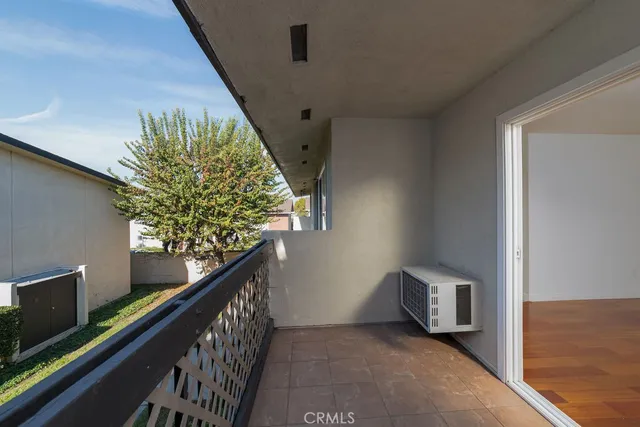 $649,900 | 12200 Montecito Road, Unit H207, Seal Beach, CA 90740
