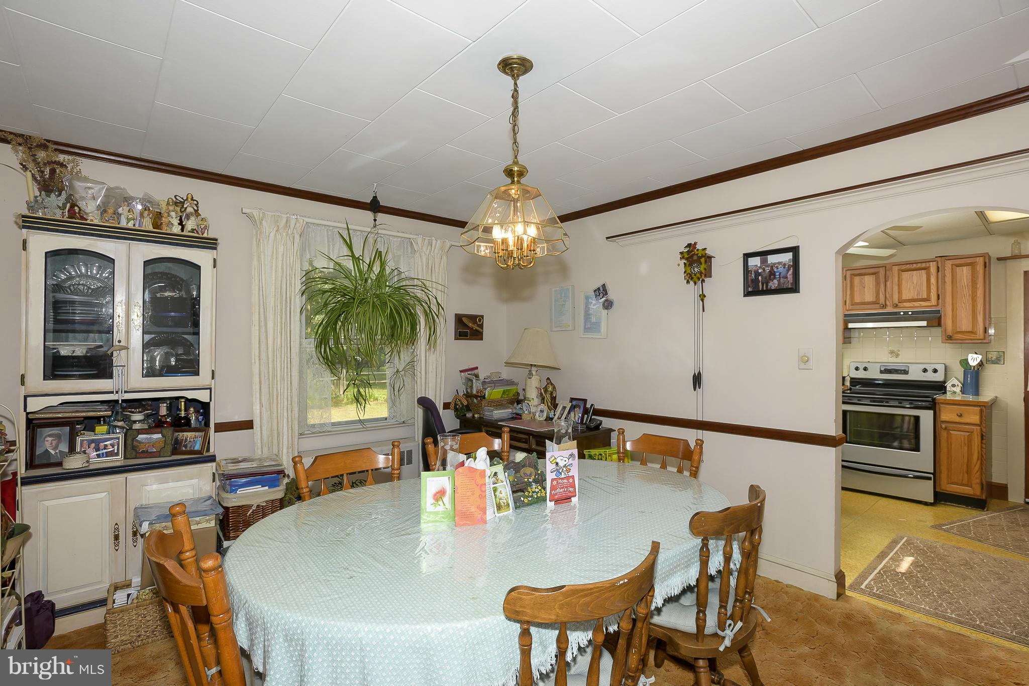 1914 Cedar Road Pasadena, MD 21122 - Photo 12 of 21 Dining Room