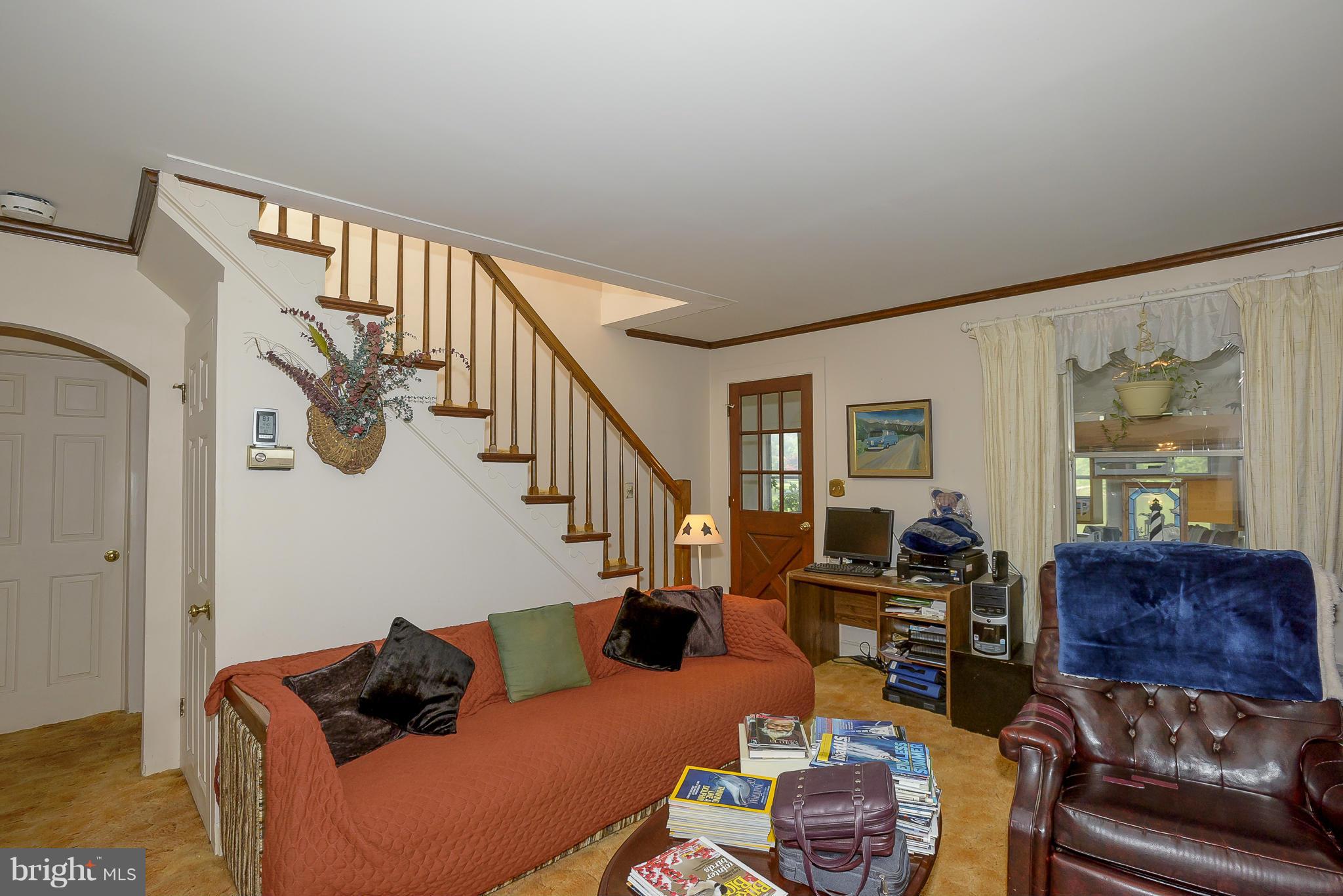 1914 Cedar Road Pasadena, MD 21122 - Photo 13 of 21 Living Room